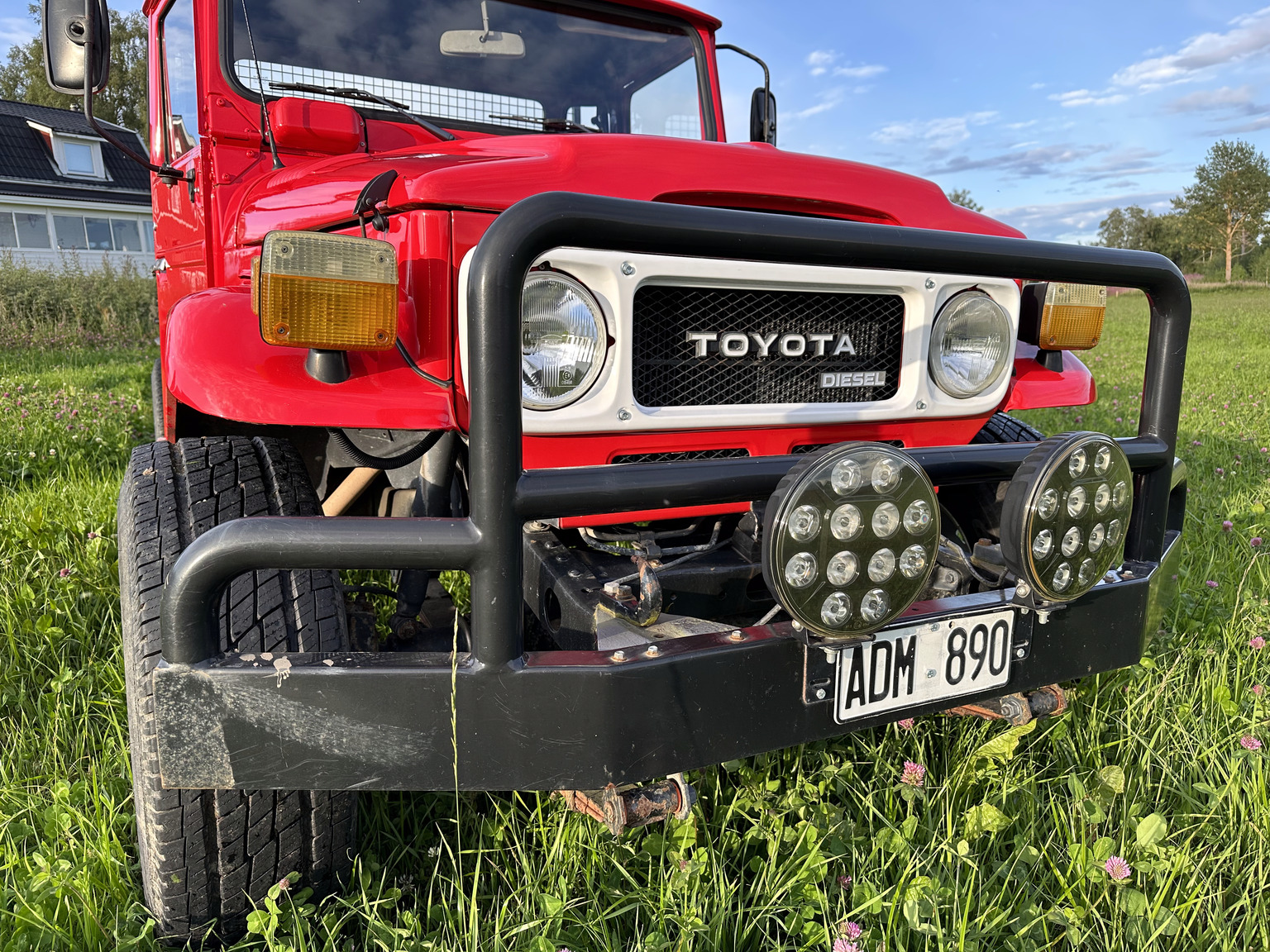 Exterior image of 1982 Toyota Landcruiser Utility (11)