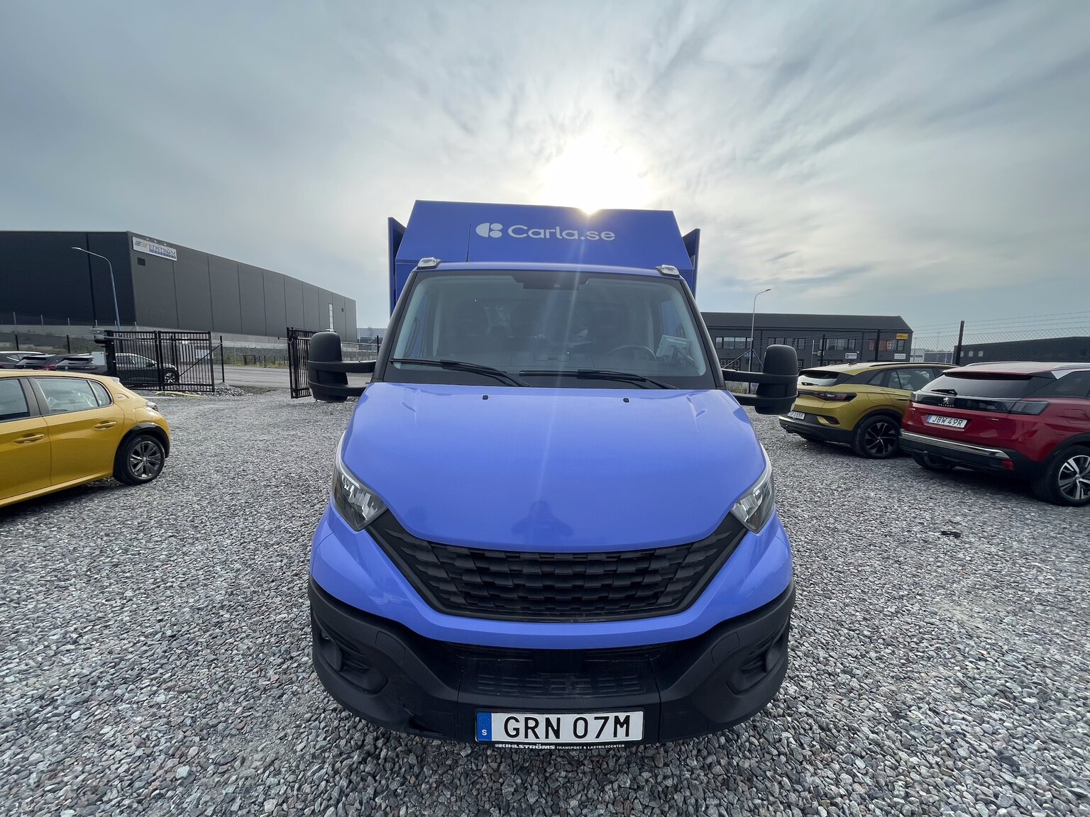 Aussenfoto 2022 Iveco Daily 70-180 Chassi Cab Fordonstransport