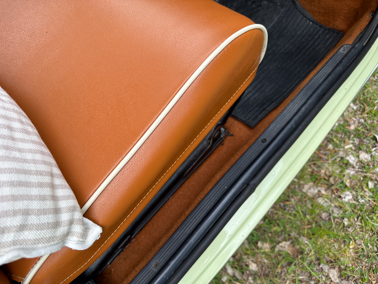 Innenraumfoto von 1970 Fiat 500 Lusso
