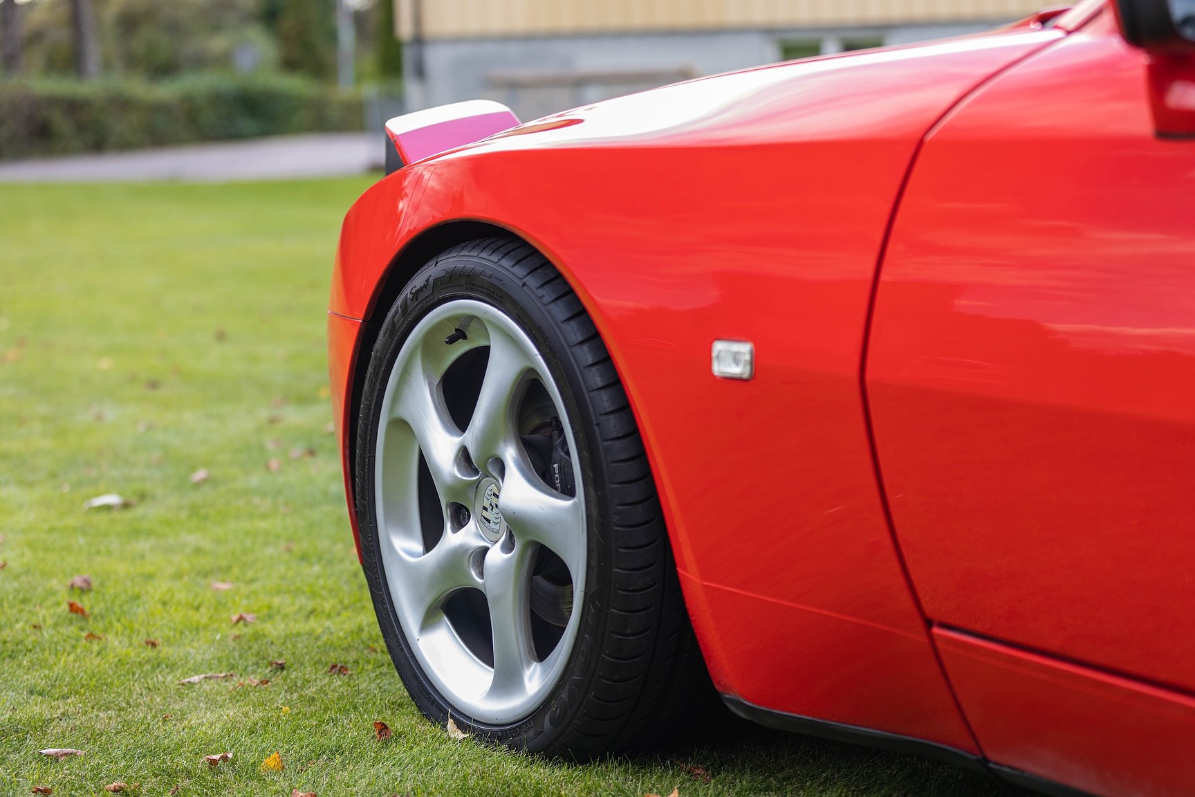 Exteriörbild på 1988 Porsche 944 Turbo