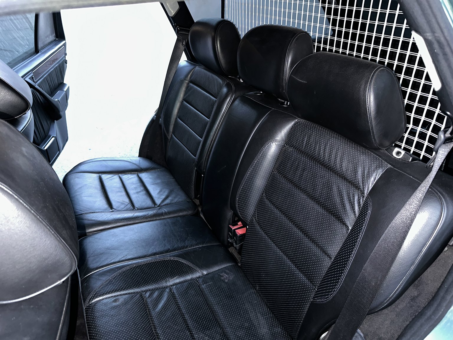 Interior image of 1996 MERCEDES-BENZ E 320 T