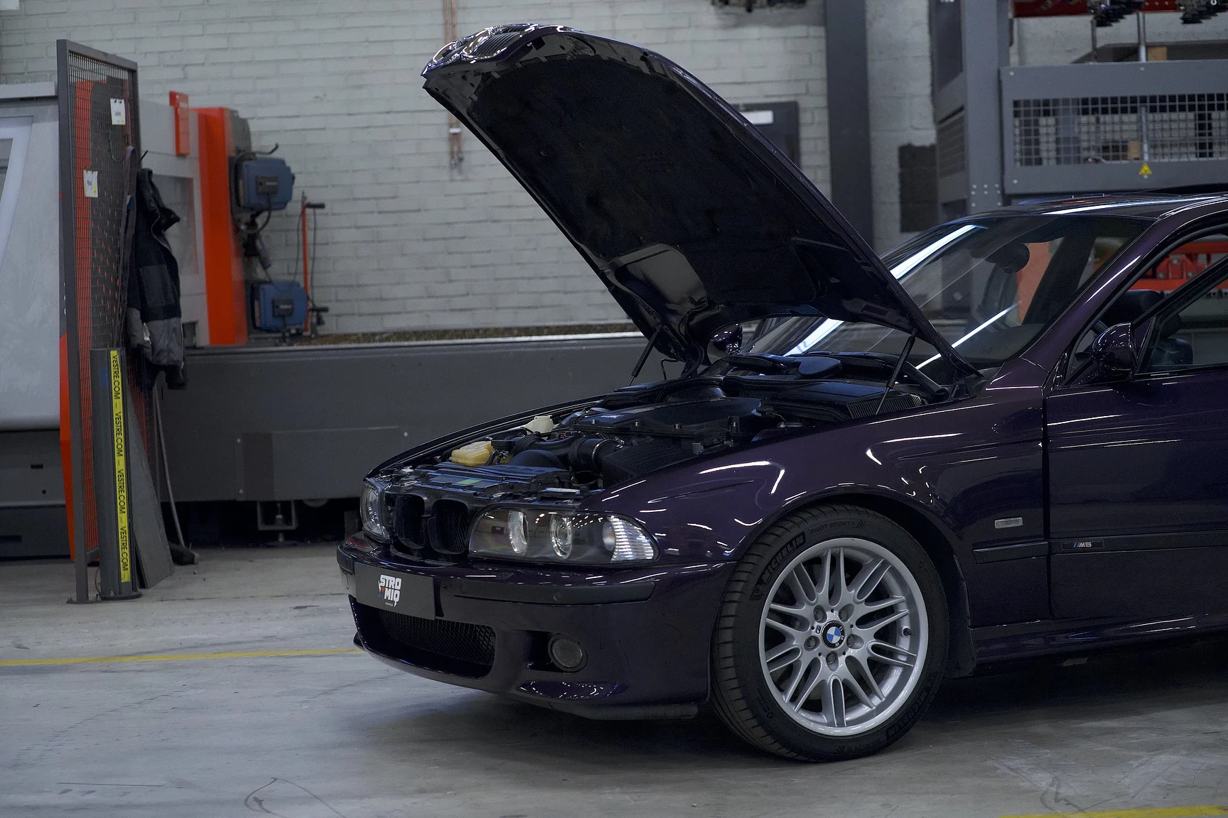 2002 BMW M5 E39 (1), Mekanik