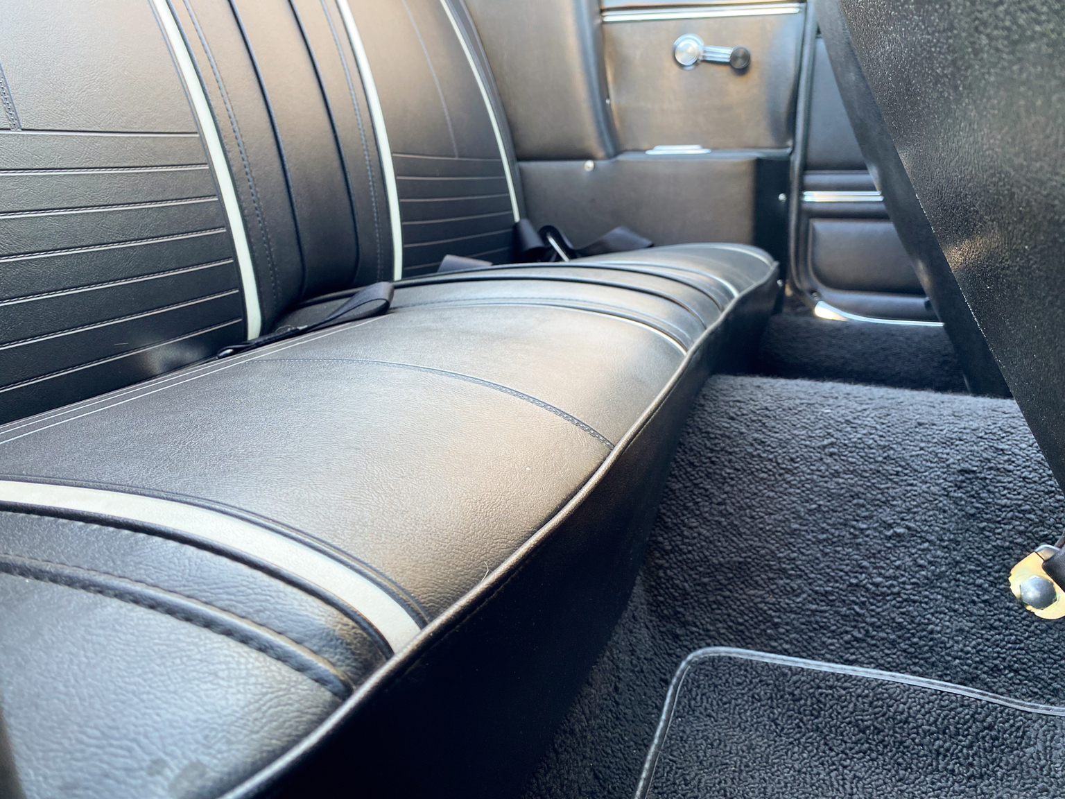 Innenraumfoto von 1967 Chevrolet Camaro 383ci Convertible (29)