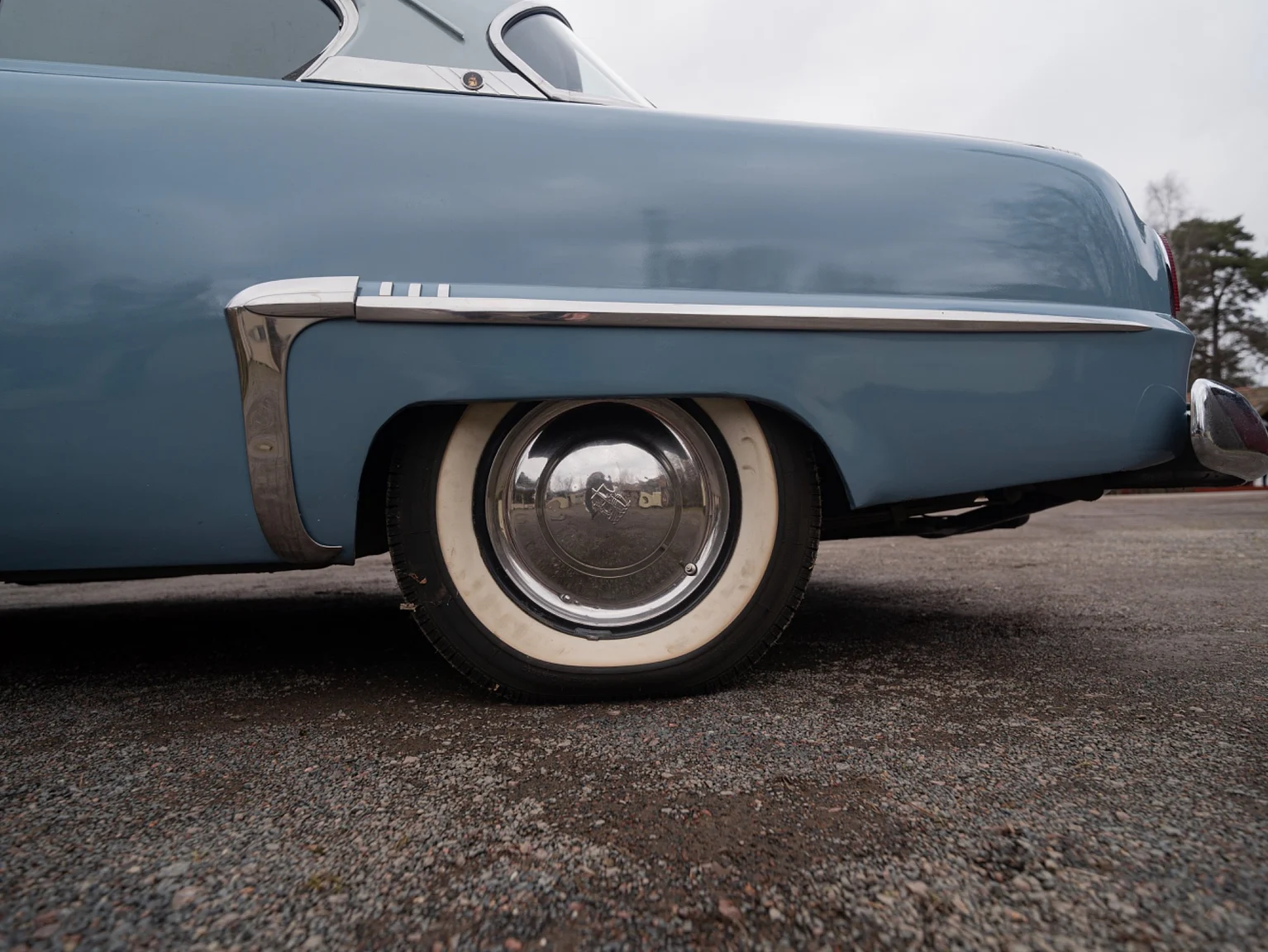Exterior image of 1953 Plymouth Belvedere 2 door HT Coupe (15)