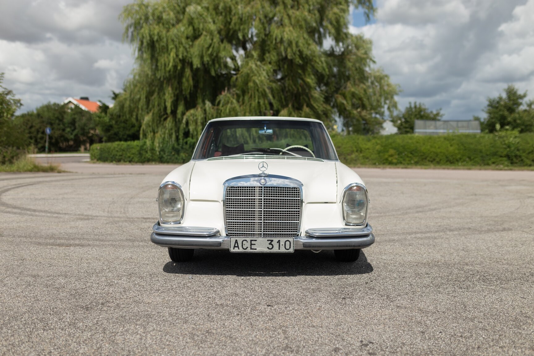 Exteriörbild på 1966  Mercedes-Benz 250 