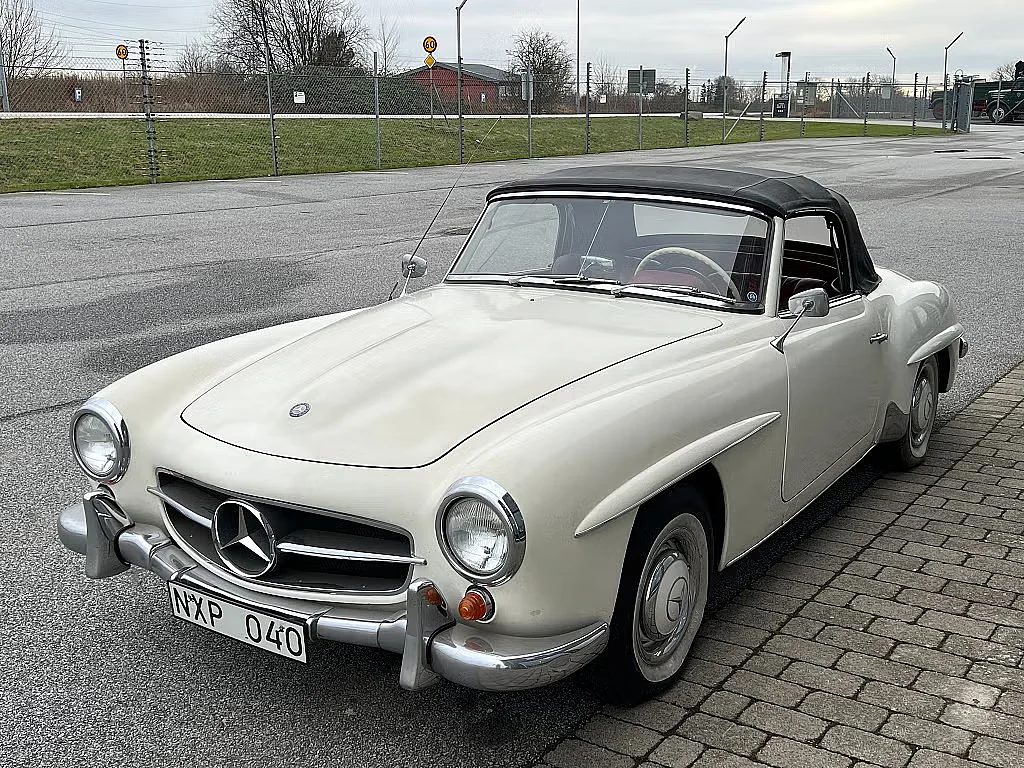 Aussenfoto 1961 Mercedes 190 SL (4)