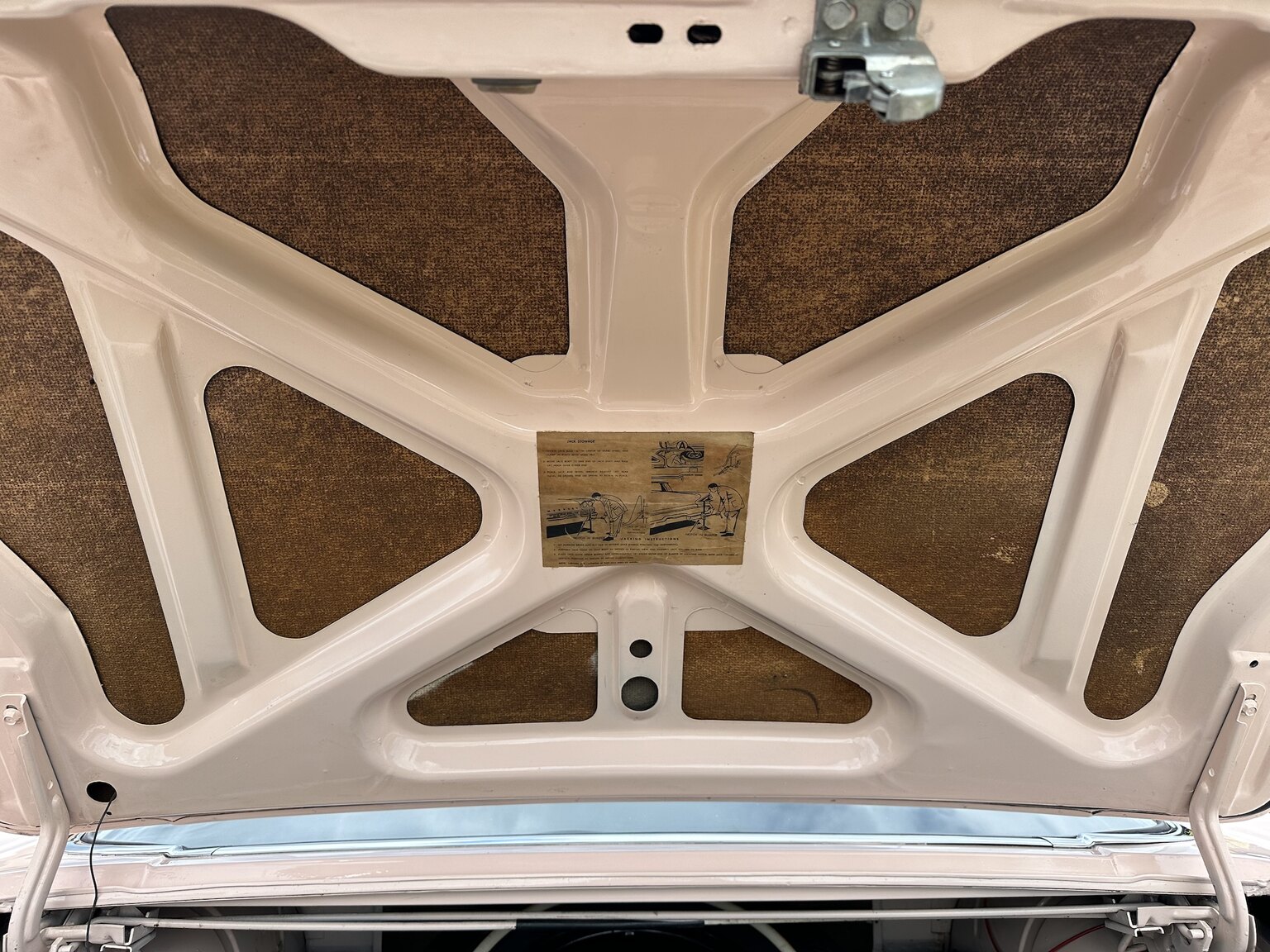 Interior image of 1959 Mercury Monterey 4-door Hardtop Cruiser