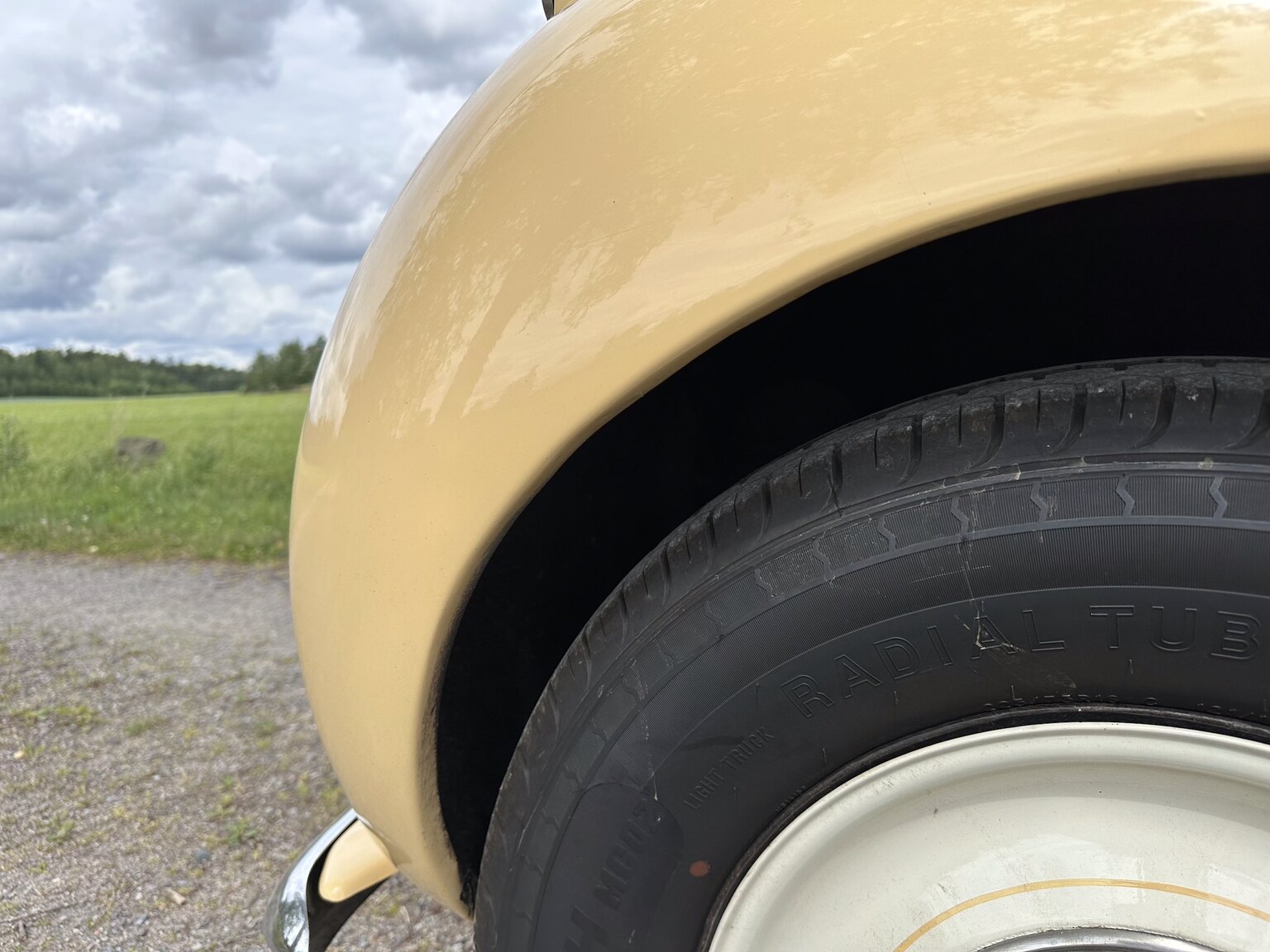 Exteriörbild på 1947 Bentley Mark IV Sport Saloon