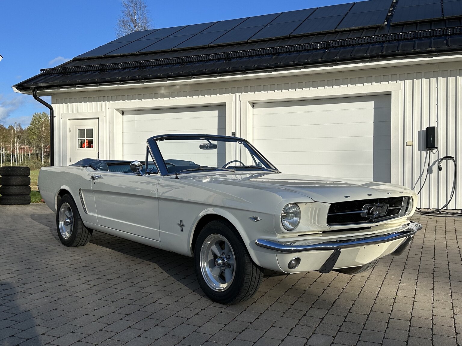 Exteriörbild på 1966 Ford Mustang Convertible
