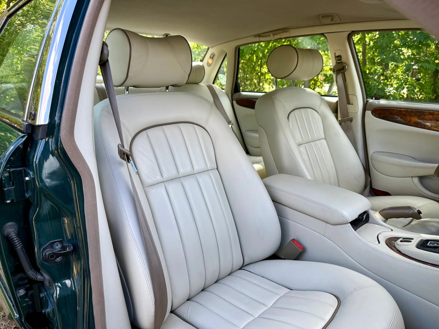 Innenraumfoto von 2001 Jaguar XJ Sovereign 4.0 V8 (49)