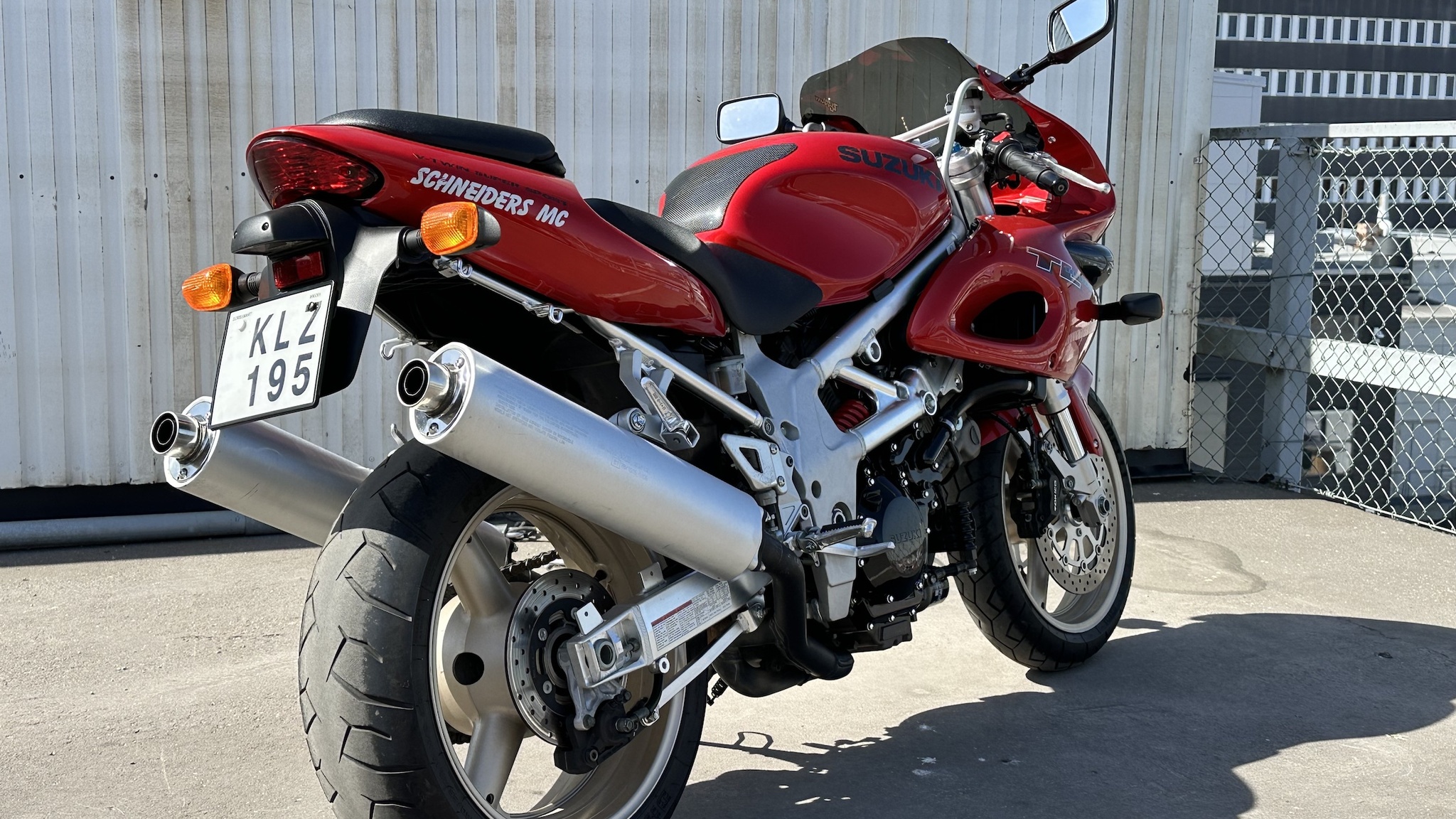 Exterior image of 1999 Suzuki TL1000S