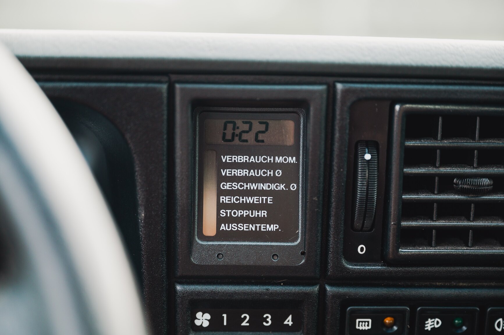 Interiörbild 1986 Opel Monza GSE