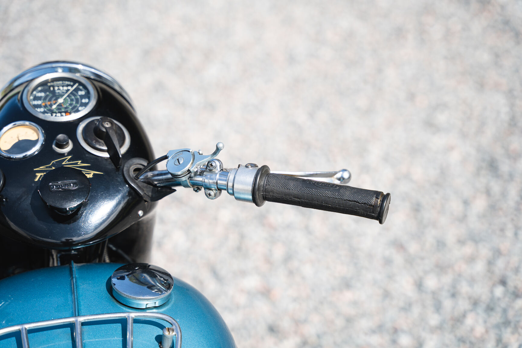 Exterior image of 1956 Triumph Thunderbird (29)