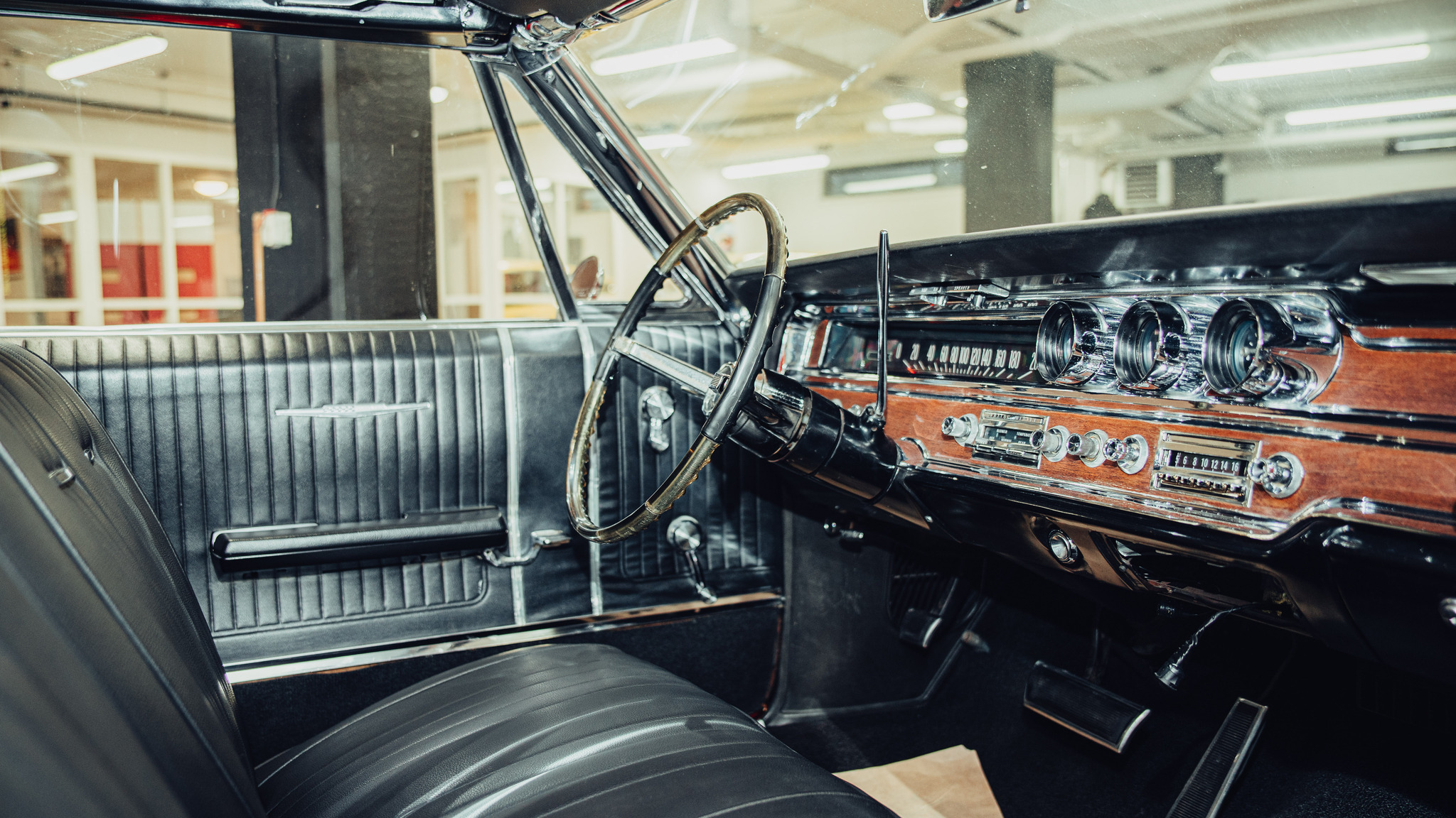 Interiörbild 1965 Pontiac Bonneville Cabriolet 6.4 V8