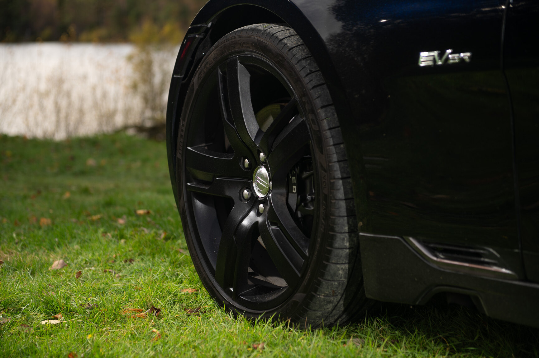 Exteriörbild på 2013 Fisker Karma ES