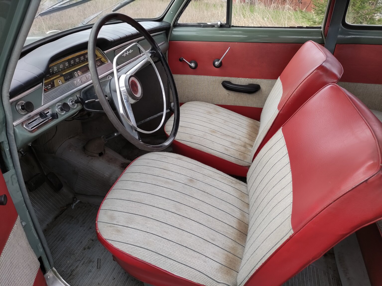 Interior image of 1960 Volvo P210 Duett