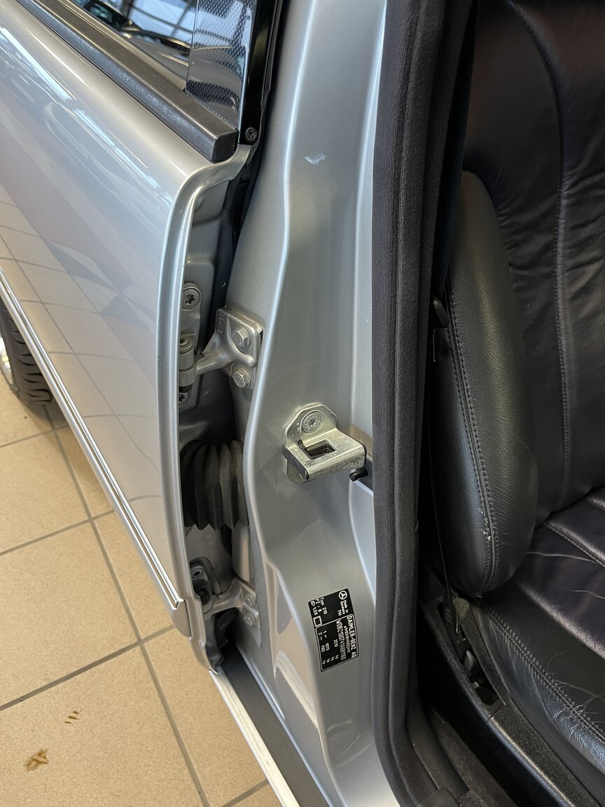 Interiörbild 1998 Mercedes-Benz E55 AMG