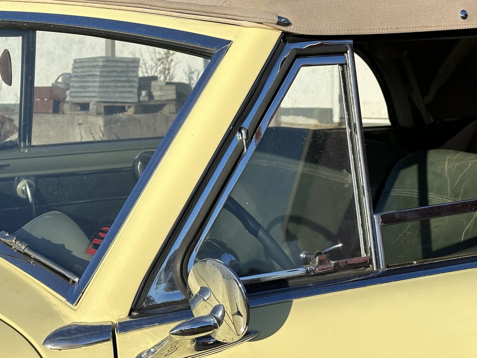 Exterior image of 1950 Chrysler Windsor Convertible (22)