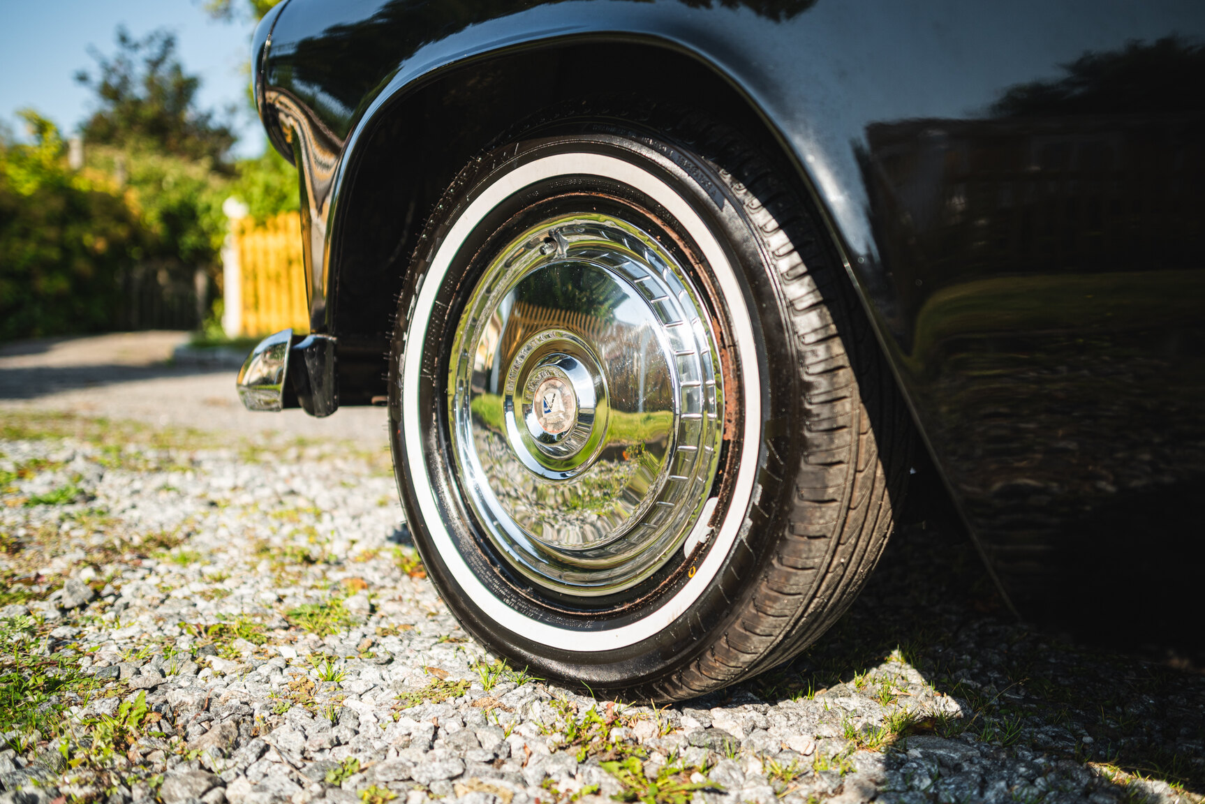 Exterior image of 1956 Ford Thunderbird