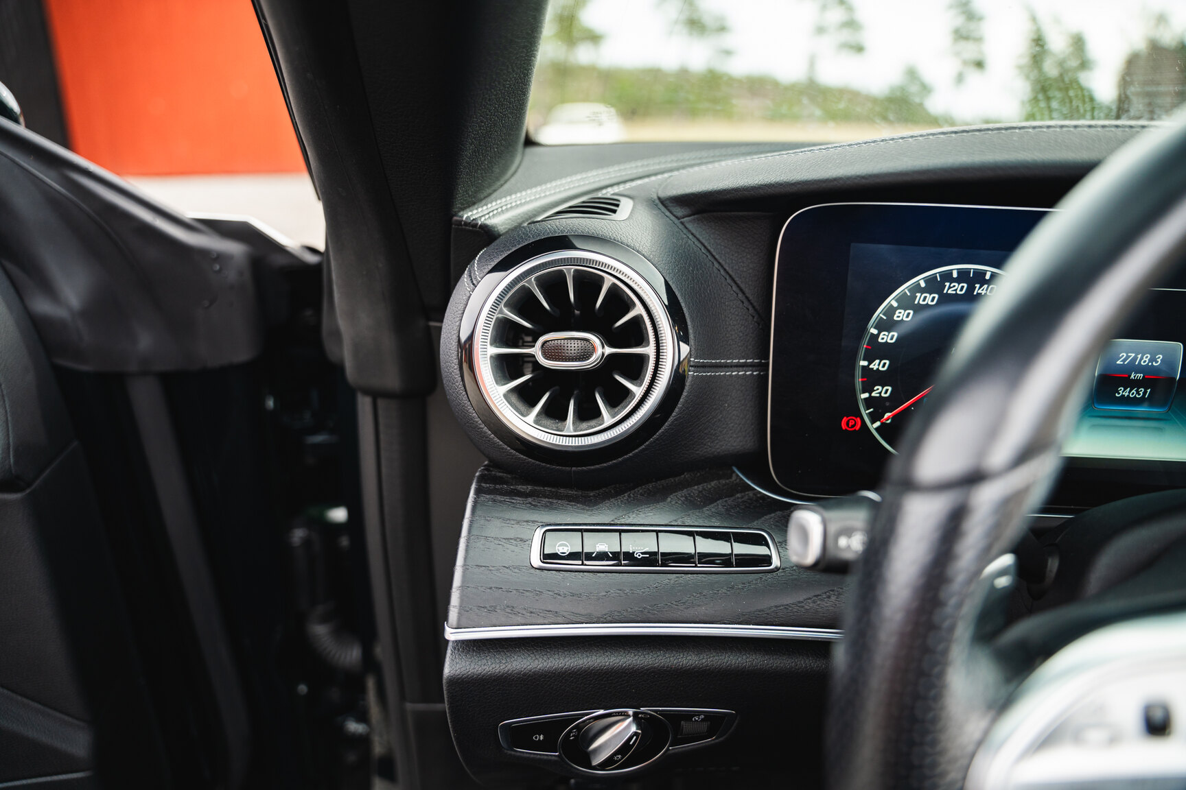 Interiörbild 2019 Mercedes-Benz E300 Cabriolet