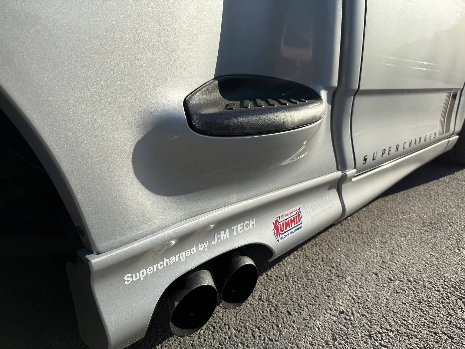 Exterior image of 2002 Ford F 150 Lightning / Kenne Bell (65)
