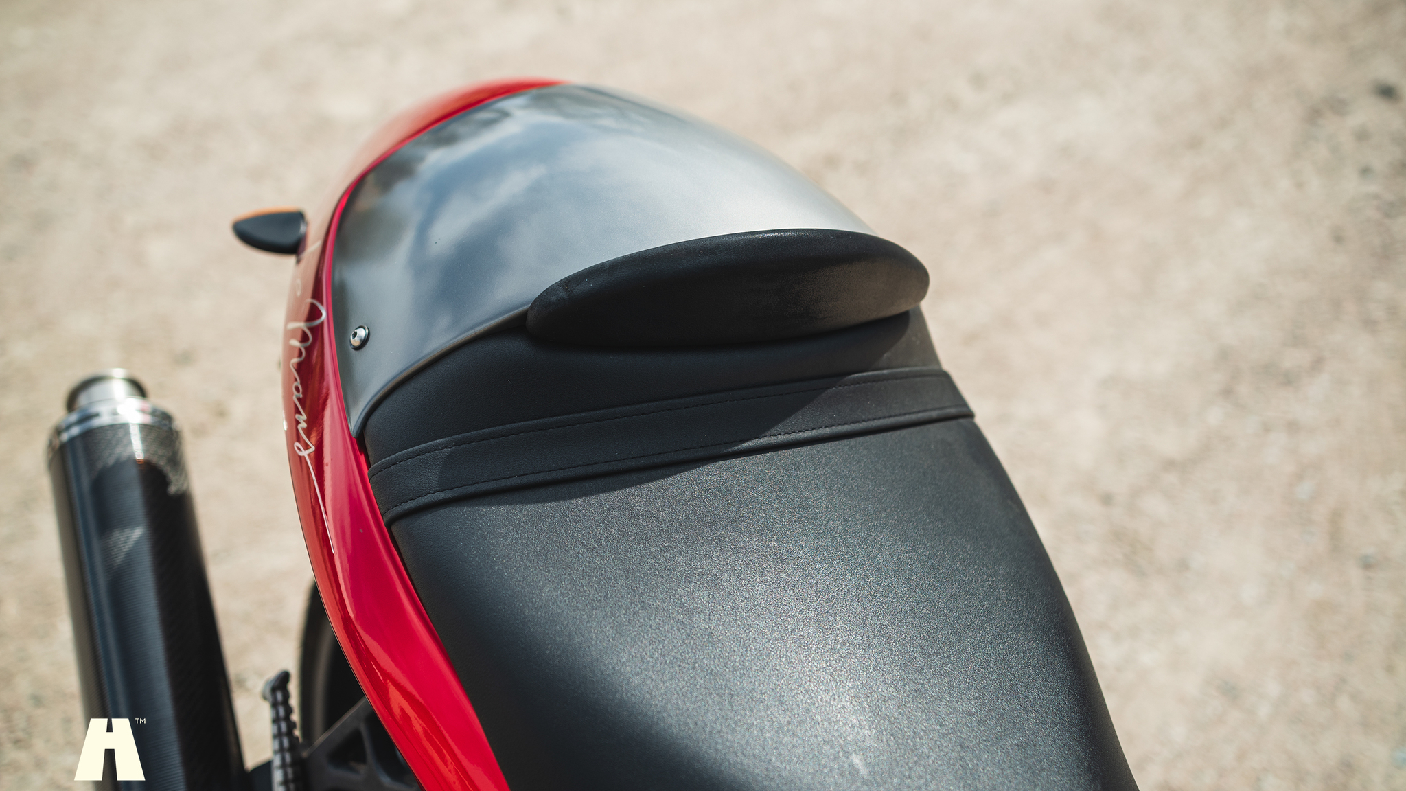 Exterior image of 2002 Moto Guzzi V11 Le Mans (52)