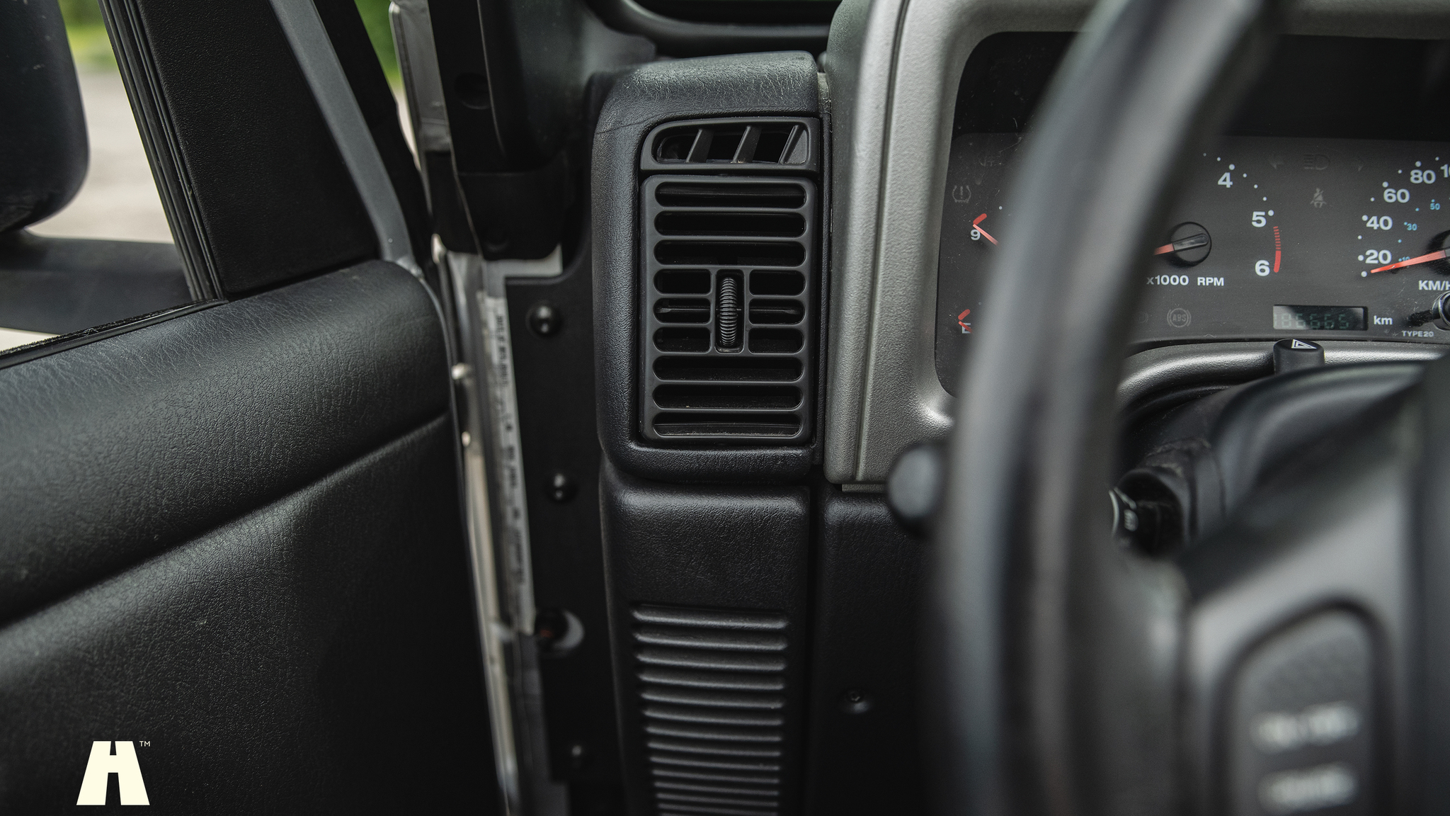 Innenraumfoto von 2006 Jeep Wrangler 4.0L Sahara 