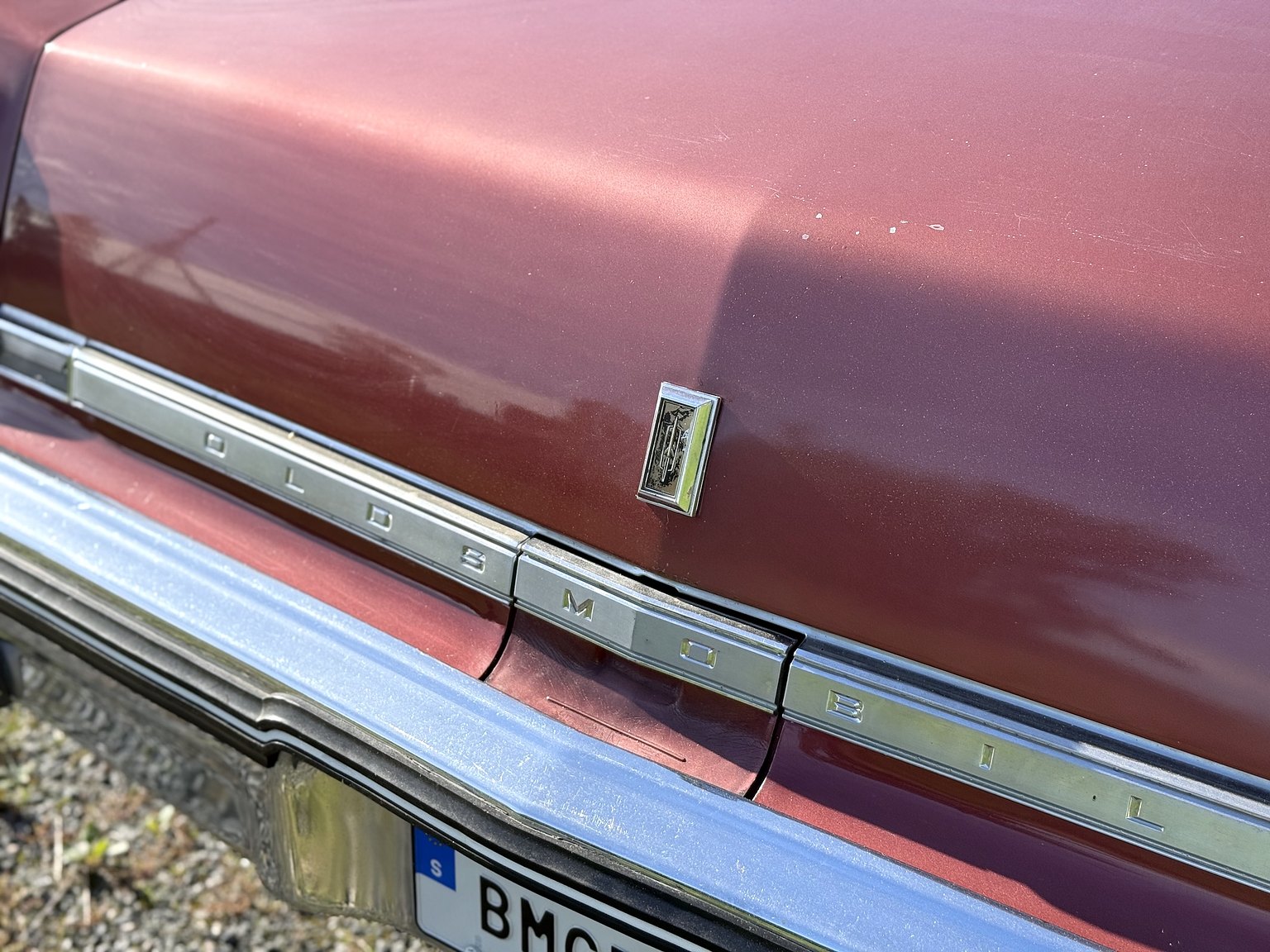 Exteriörbild på 1975 Oldsmobile Delta 88