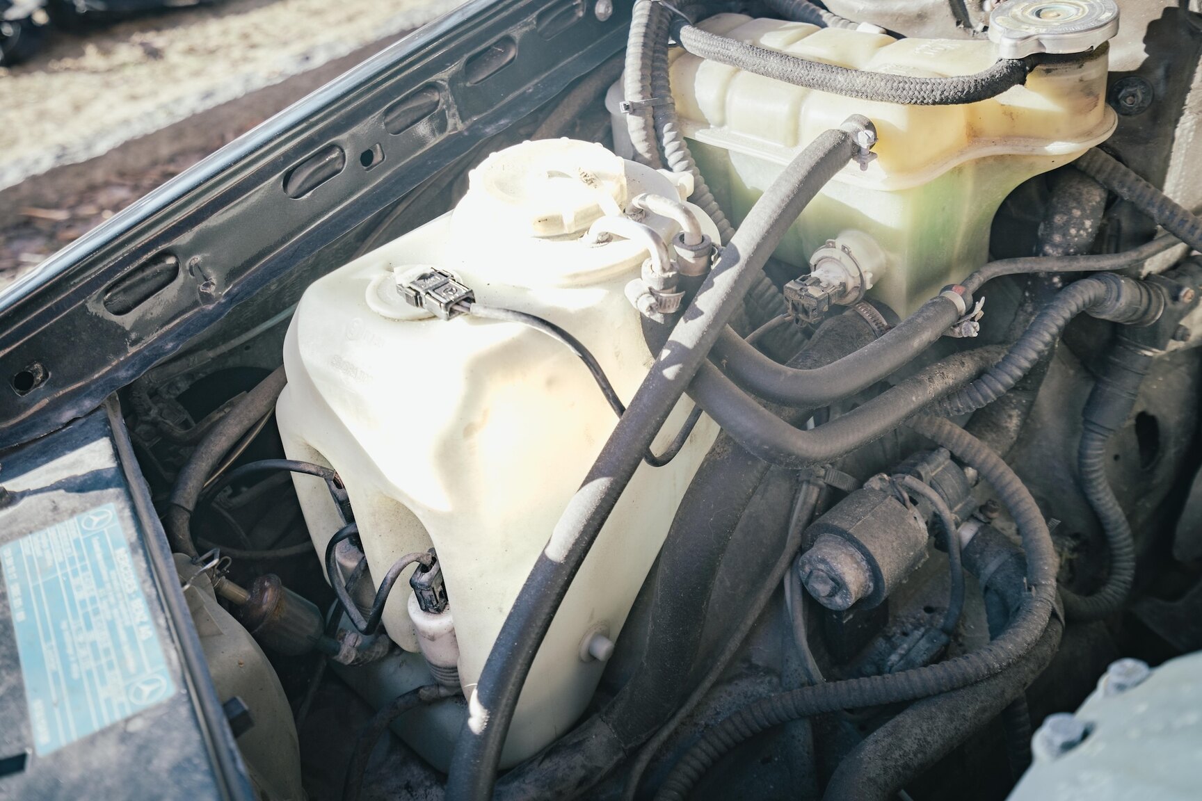 Image of 1991 Mercedes-Benz 300E-24 mechanics (7)