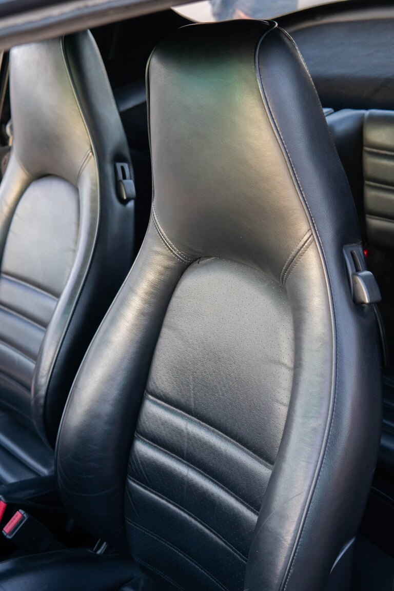 Interiörbild 1987 Porsche 911 Carrera Cab 3.2