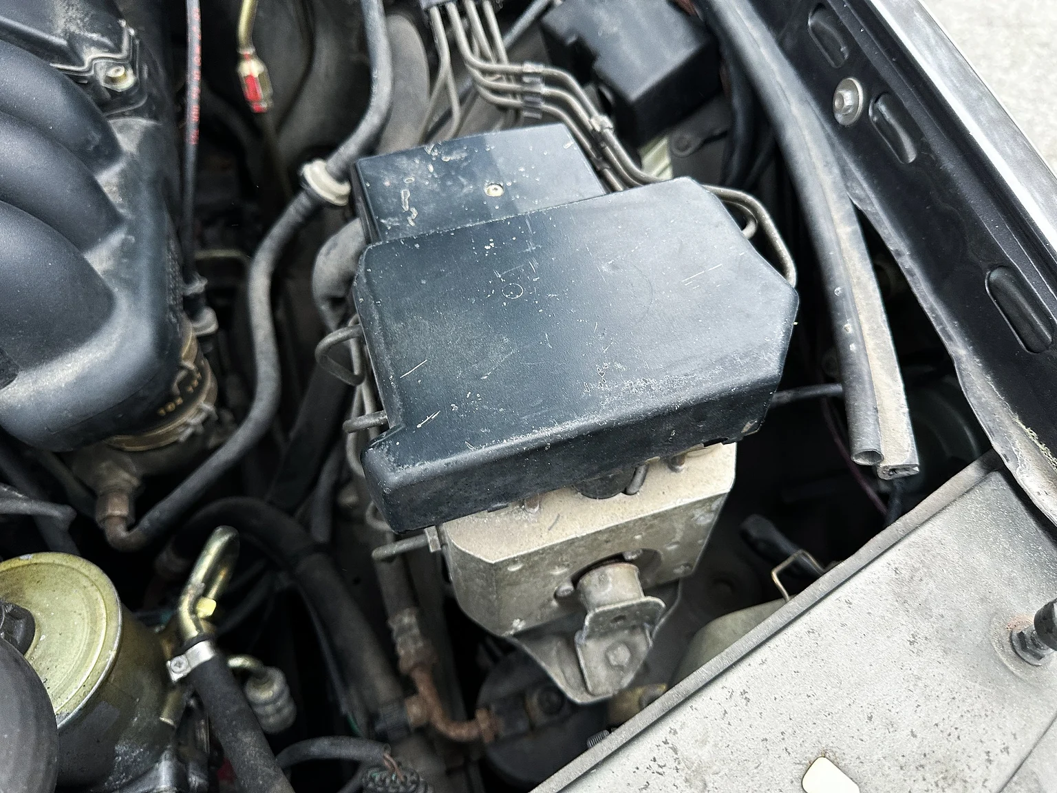 Image of 1993 Mercedes-Benz E 320 "AMG" (28) mechanics