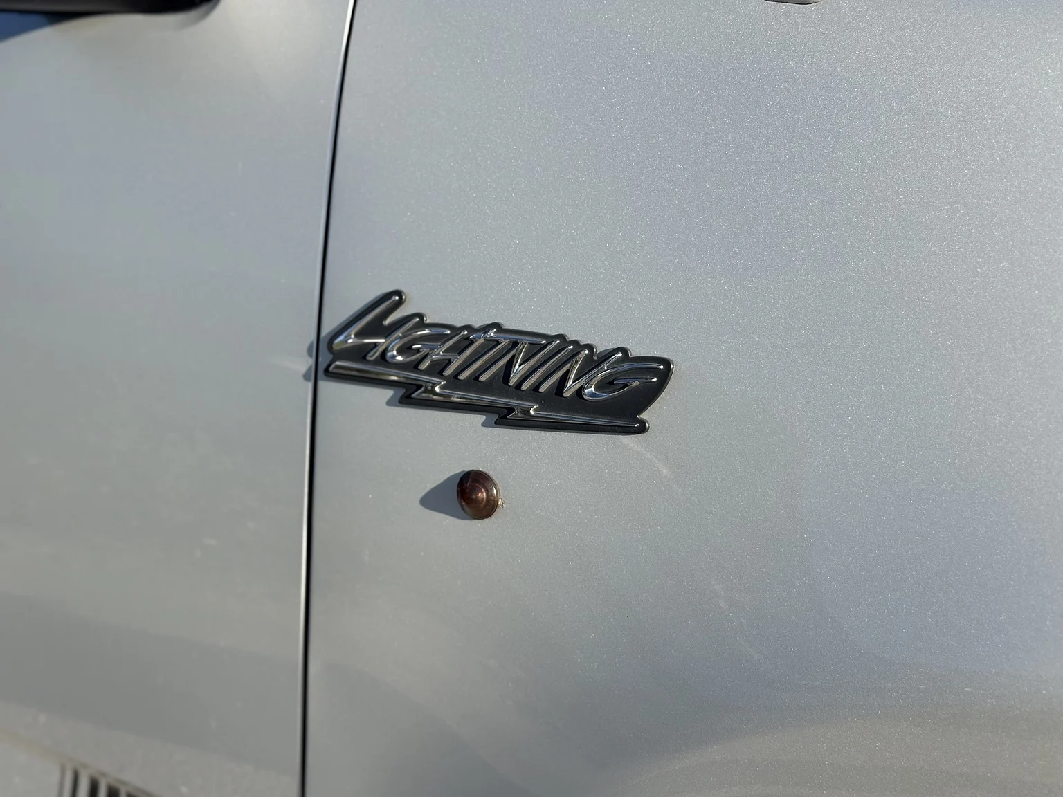 Aussenfoto 2002 Ford F 150 Lightning / Kenne Bell (45)