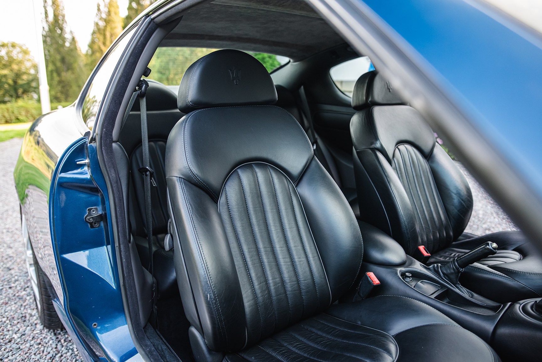 Interior image of 2000 Maserati 3200 GT