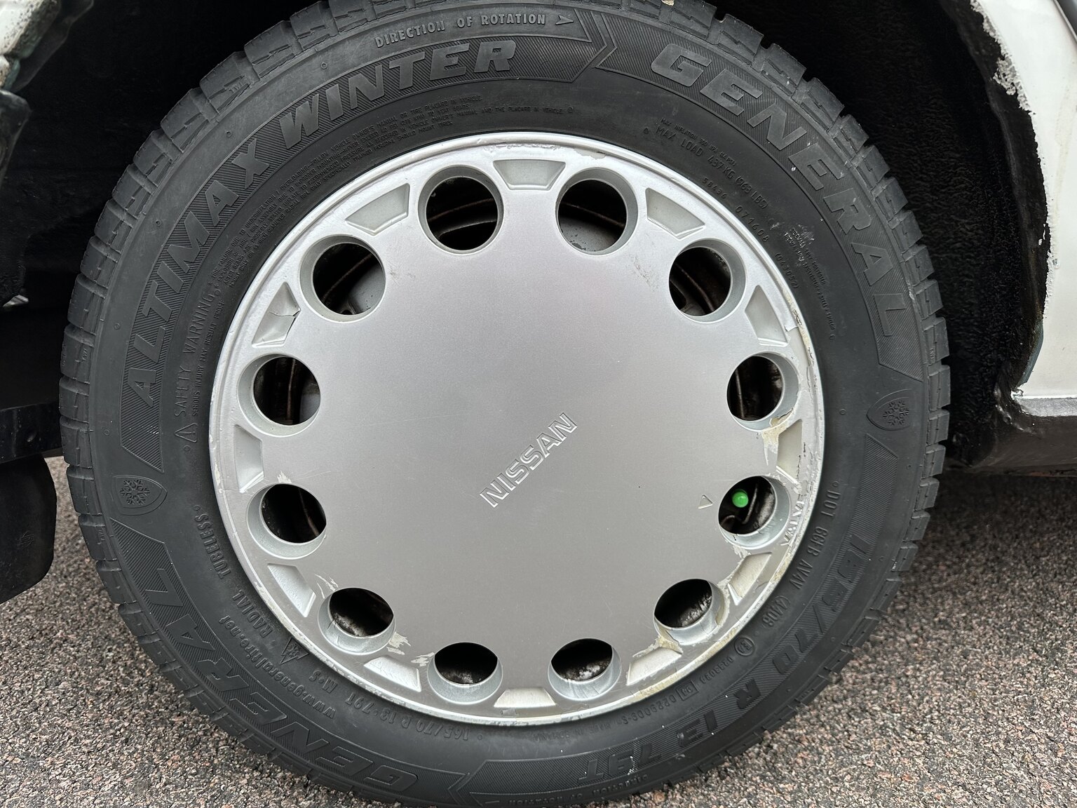 Exteriörbild på 1988 Nissan Sunny (55)