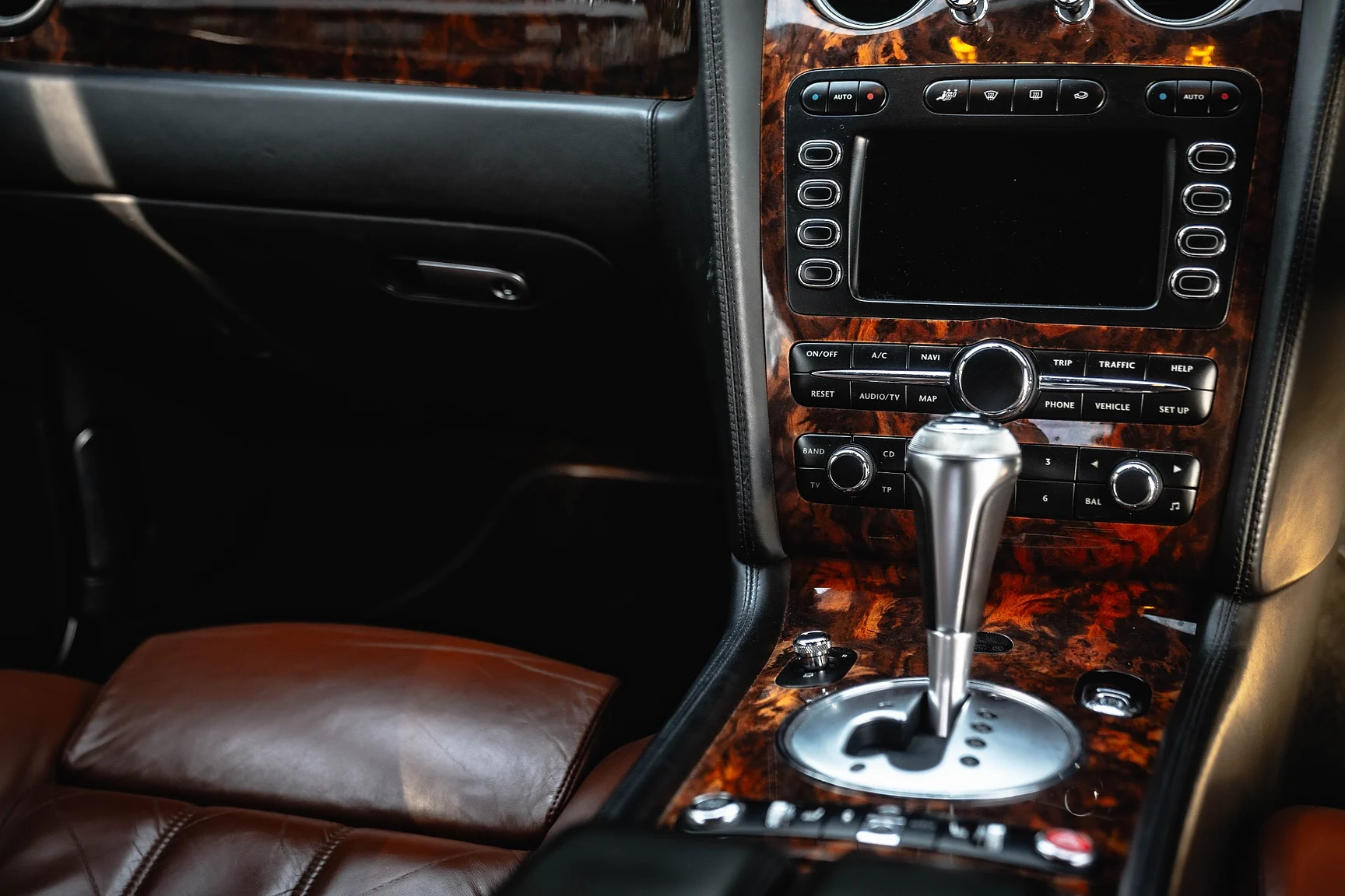 Innenraumfoto von 2007 Bentley Continental GTC (65)