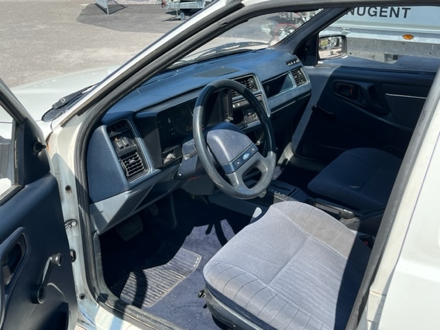 Interior image of 1983 Ford Sierra