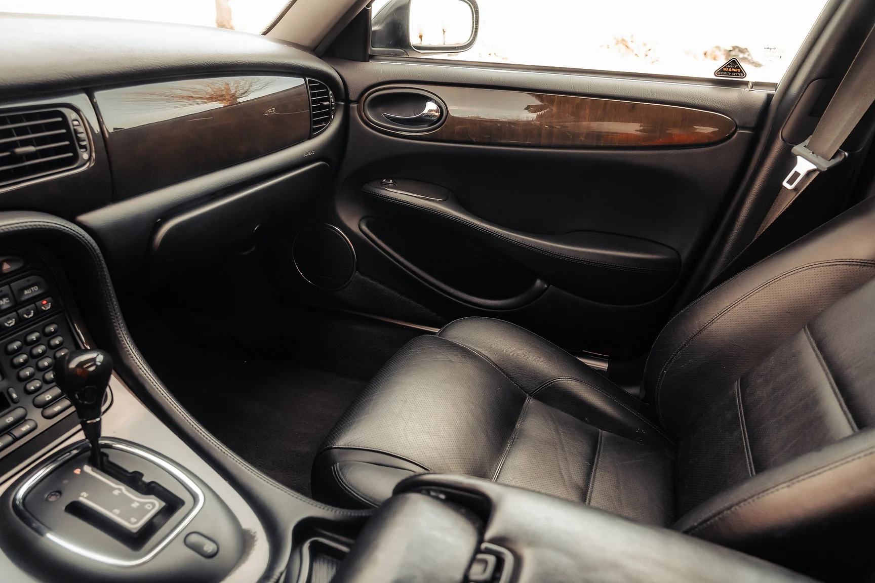 Innenraumfoto von 1997 Jaguar XJR 4.0 Kompressor NO RESERVE (43)