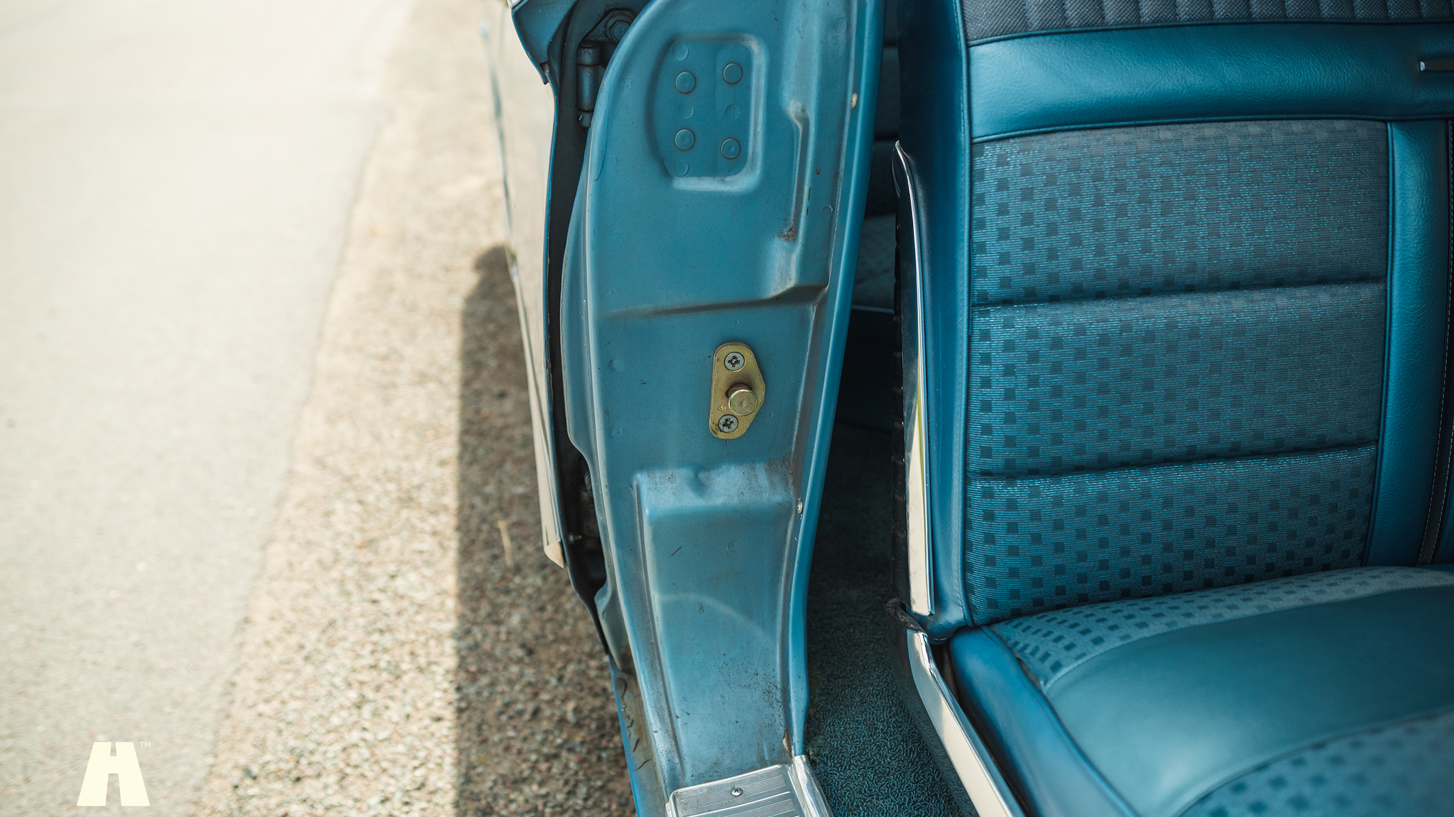Interior image of 1963 Mercury Monterey Custom 4-door (37)