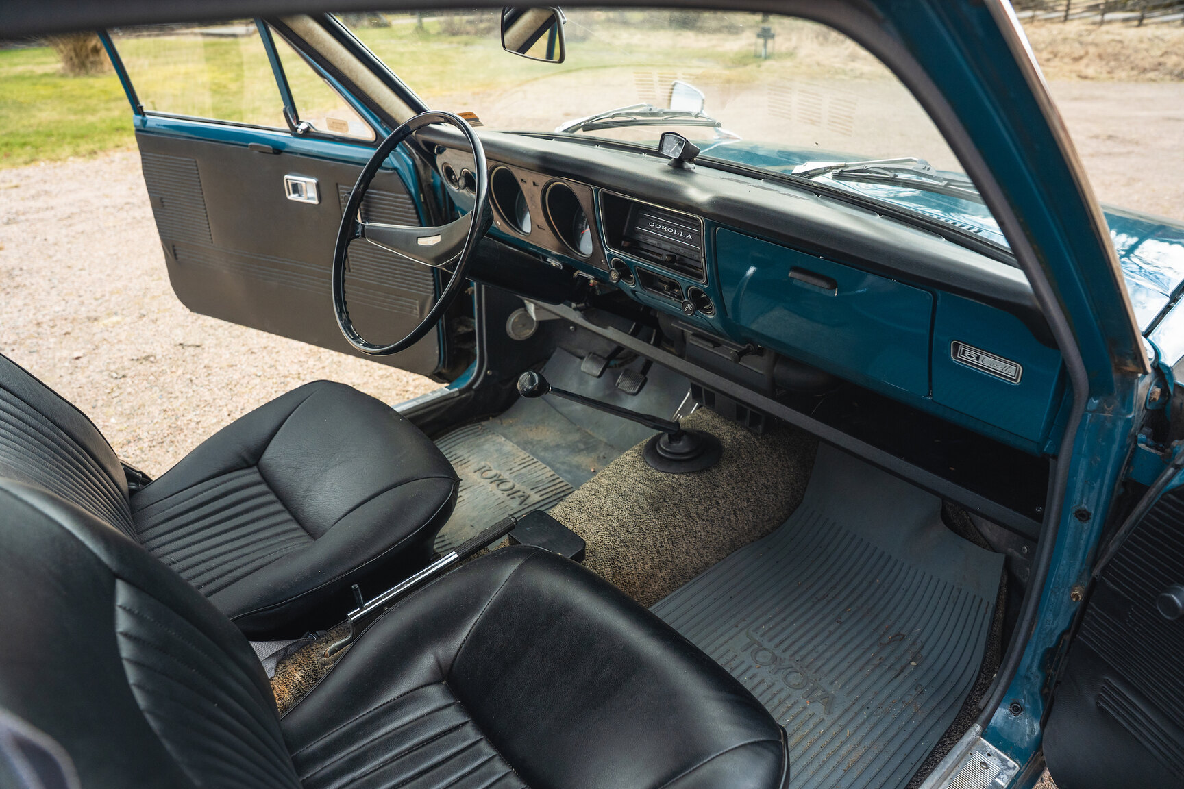 Interiörbild 1969 Toyota Corolla Coupé