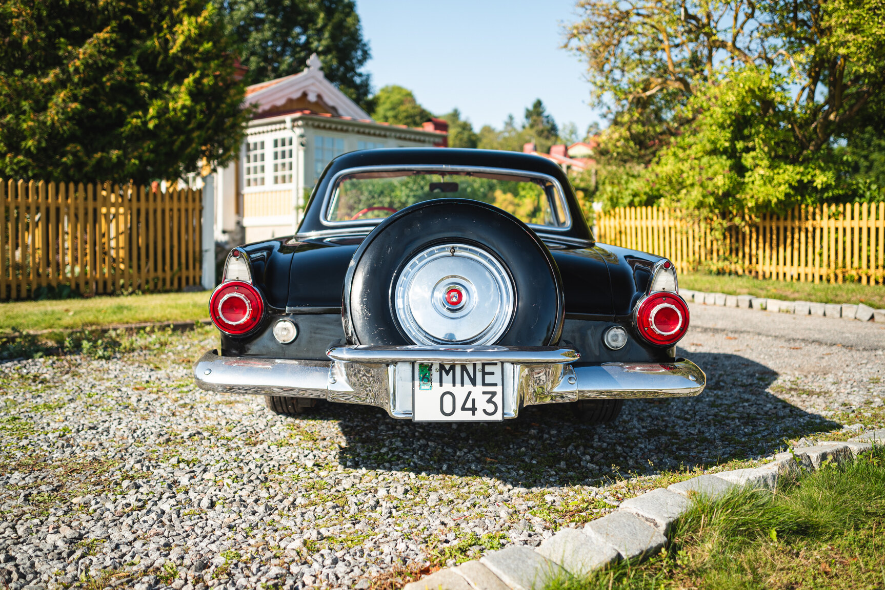 Exterior image of 1956 Ford Thunderbird