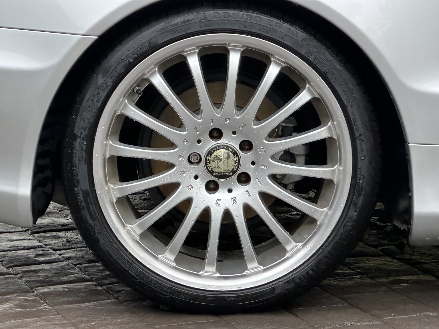 Exteriörbild på 2005 Mercedes-Benz SL 350