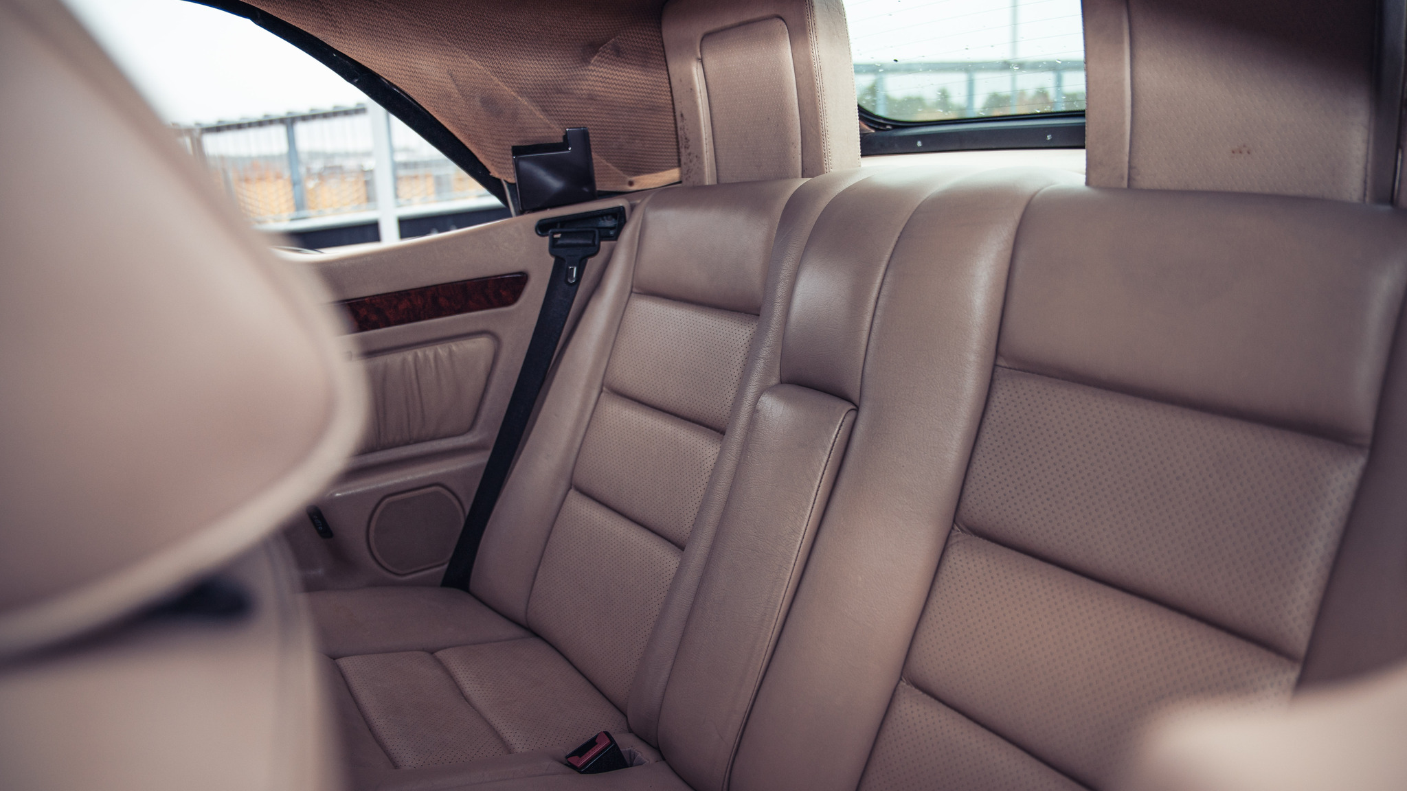 Interiörbild 1995 Mercedes Benz E320 Cabriolet (21)