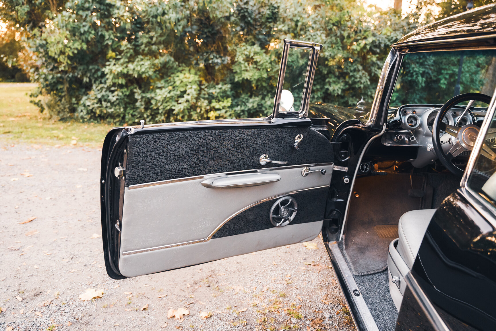 Interior image of 1957 Chevrolet Bel Air Sport Coupé (14)