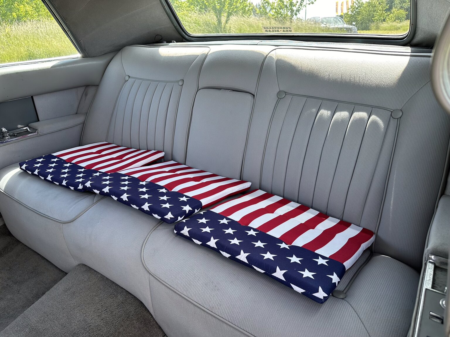 Innenraumfoto von 1964 Cadillac Fleetwood Seventy-Five Limousine (23)