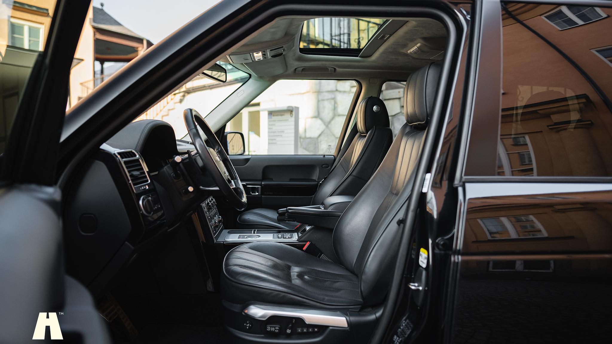 Interior image of 2012 Land Rover Range Rover Westminster TDV8 (L322)