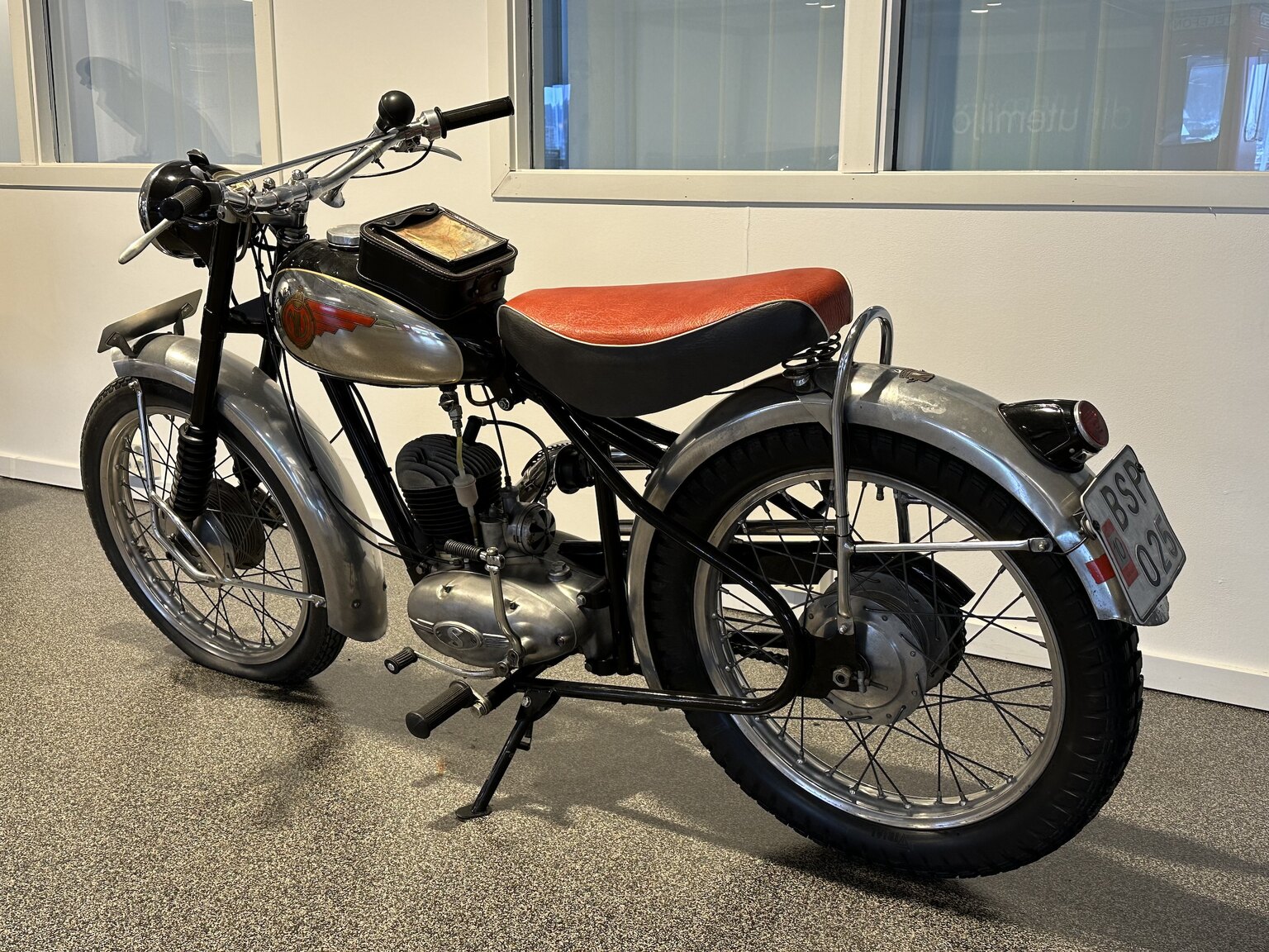 Exterior image of 1954 NV 23 Supersport