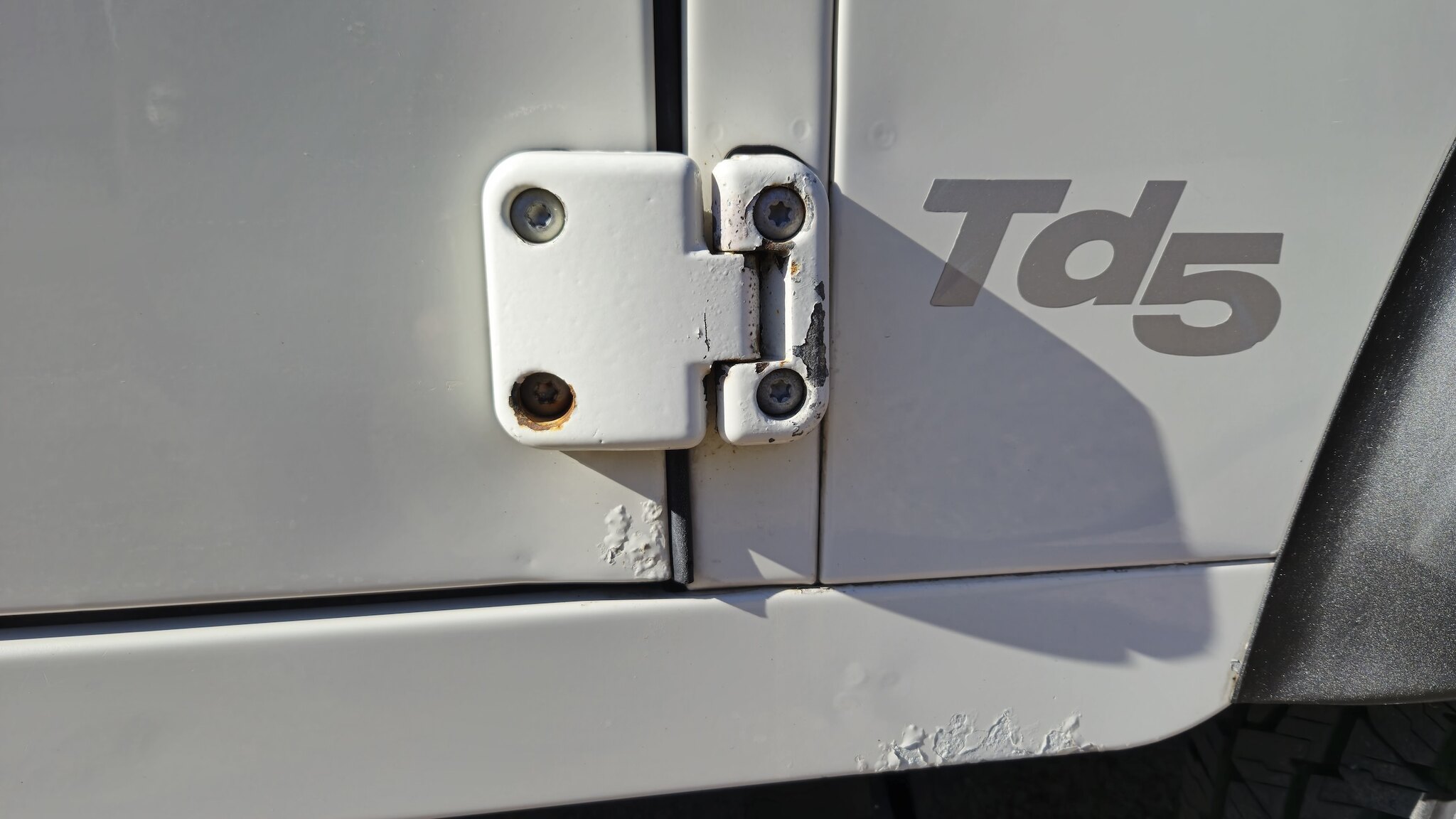 Exterior image of 1999 Land Rover Defender Single Cab Pickup