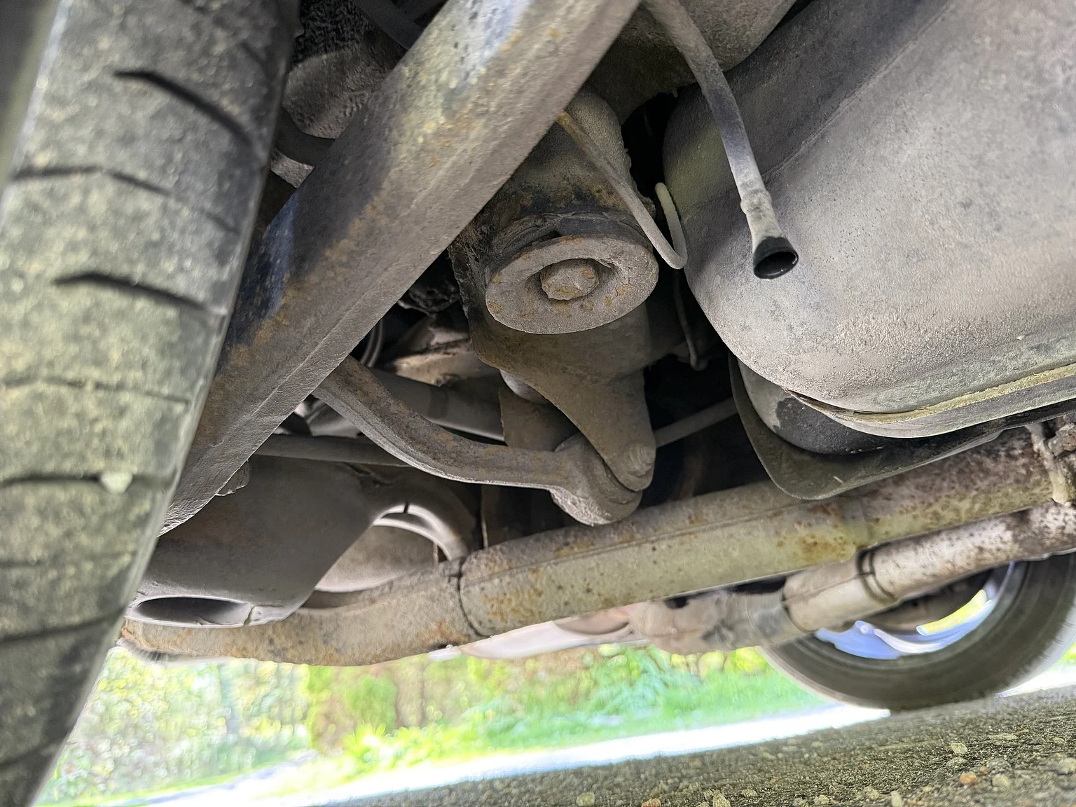 Image of 1994 BMW 840Ci (25) mechanics