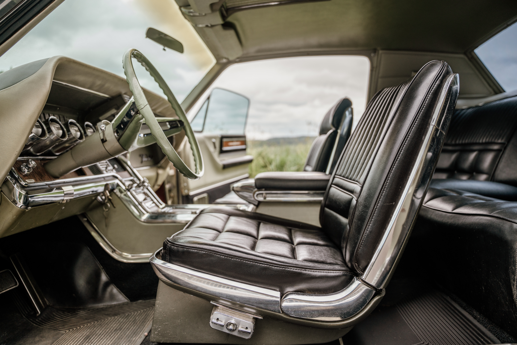 Interiörbild 1966 Ford Thunderbird 6.4 Landou Limited Edition