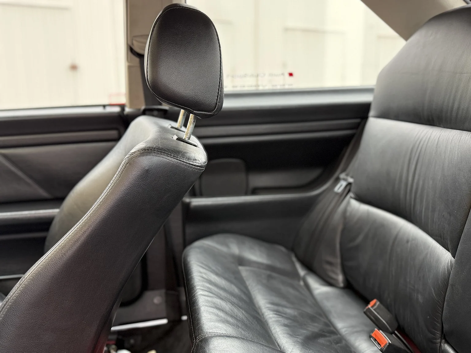 Interior image of 1991 Audi S2 Abt (26)